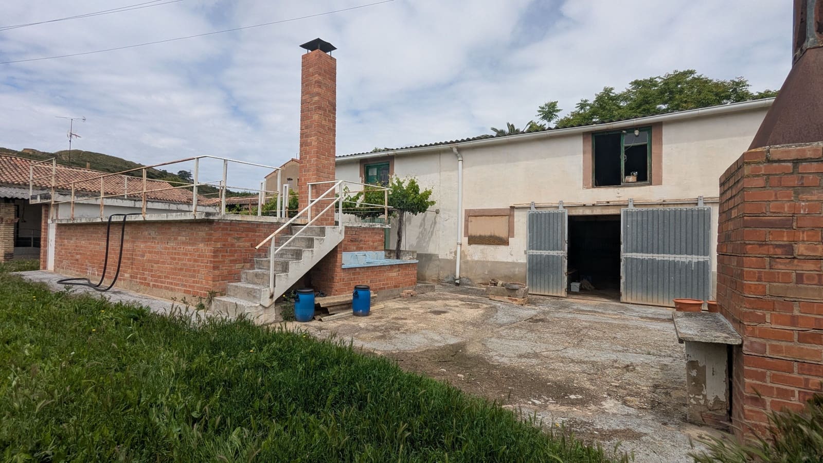 4 slaapkamer Finca/Landhuis te koop in Logrono met zwembad - € 310.000 (Ref: 9991088)