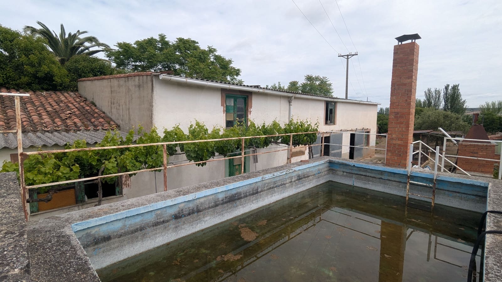 4 slaapkamer Finca/Landhuis te koop in Logrono met zwembad - € 310.000 (Ref: 9991088)