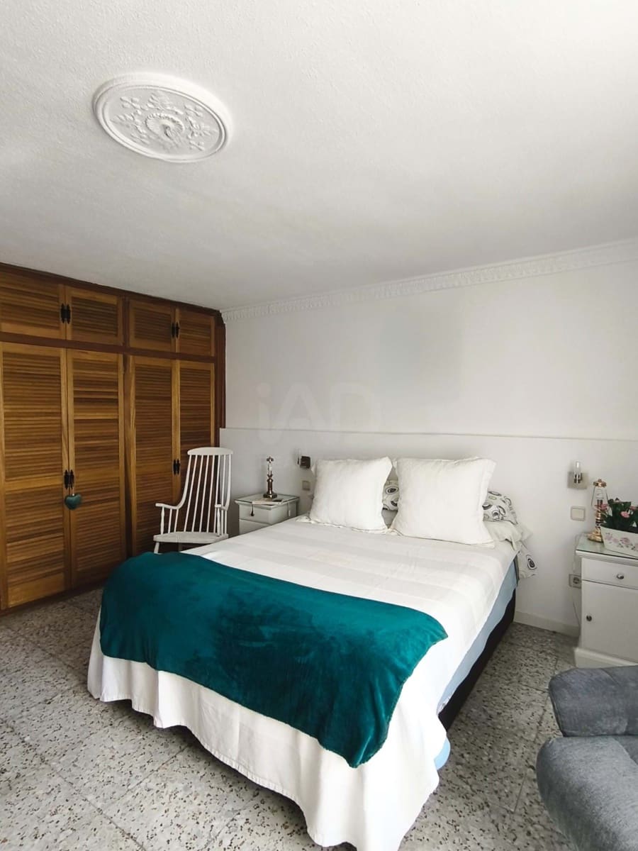 3 camera da letto Casa in vendita in Madrid citta con piscina - 280.000 € (Rif: 9991090)