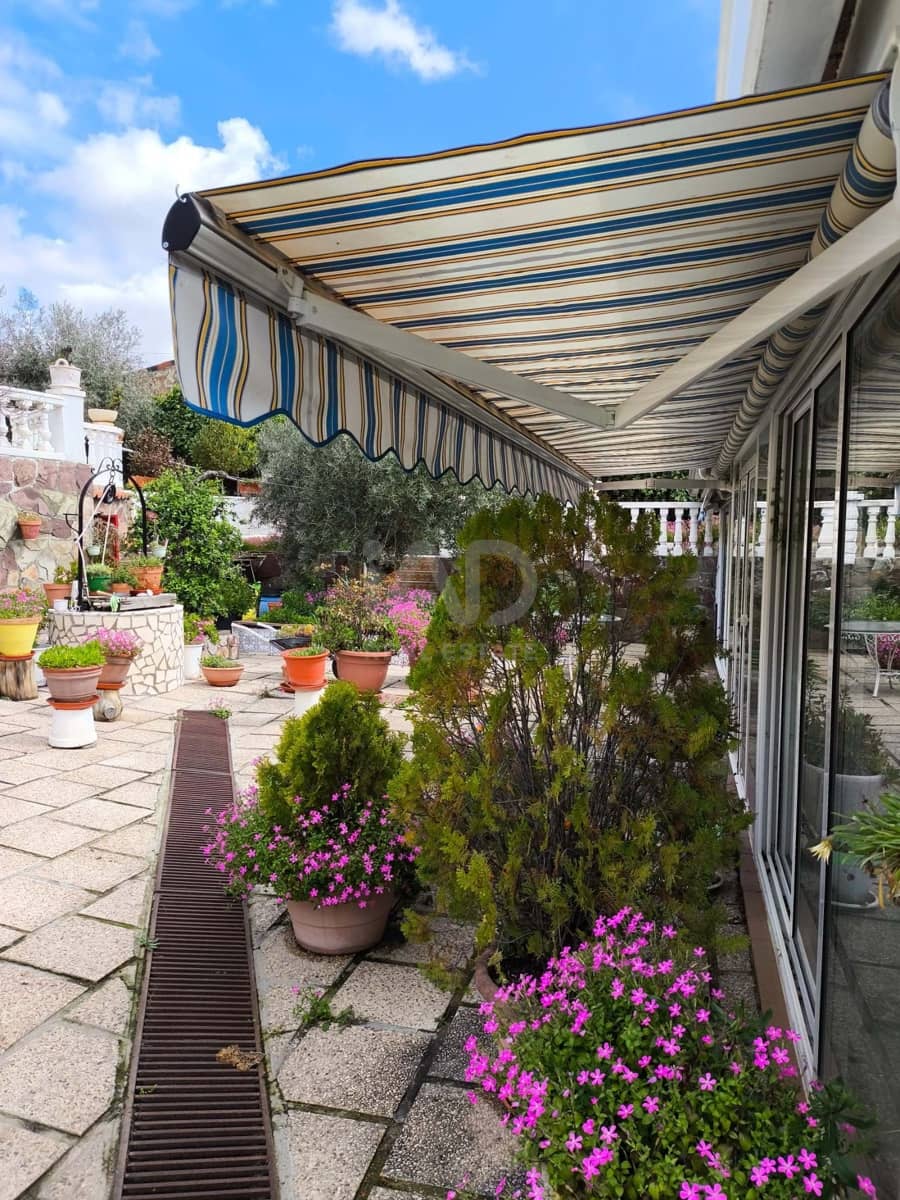 3 camera da letto Casa in vendita in Madrid citta con piscina - 280.000 € (Rif: 9991090)