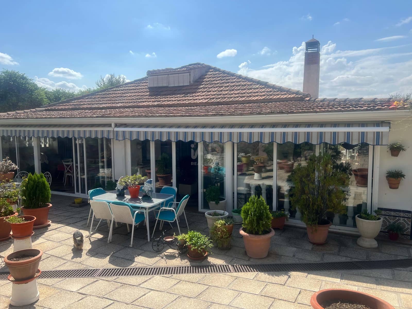 3 camera da letto Casa in vendita in Madrid citta con piscina - 280.000 € (Rif: 9991090)