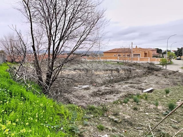 Tomt till salu i Madrid stad - 82 000 € (Ref: 9991093)