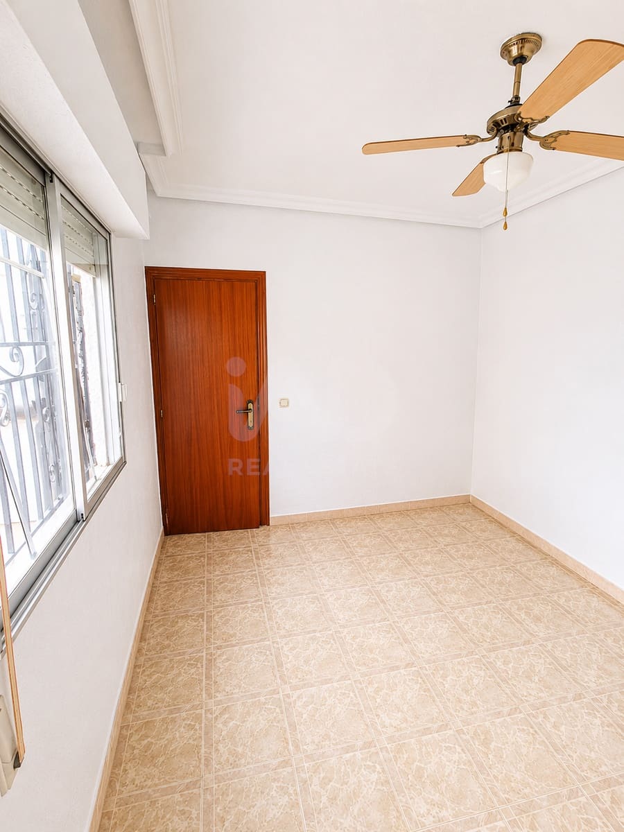 4 makuuhuone Omakotitalo myytävänä paikassa Puerto de Mazarron - 154 000 € (Ref: 9991094)