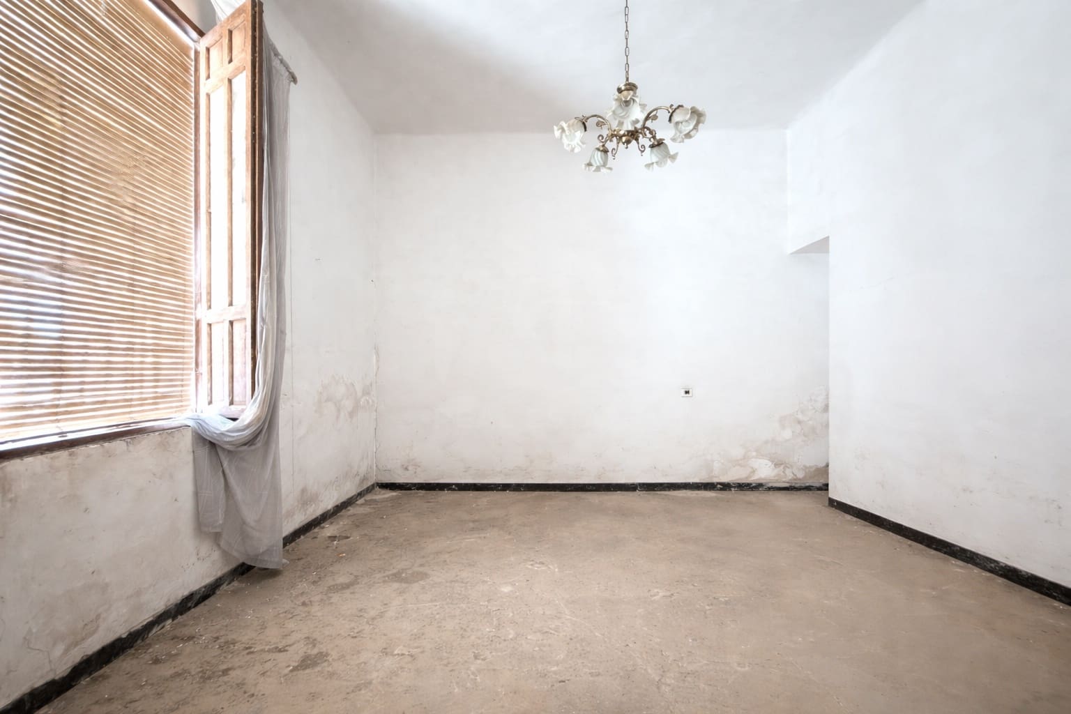 5 makuuhuone Omakotitalo myytävänä paikassa Archena - 89 000 € (Ref: 9991097)