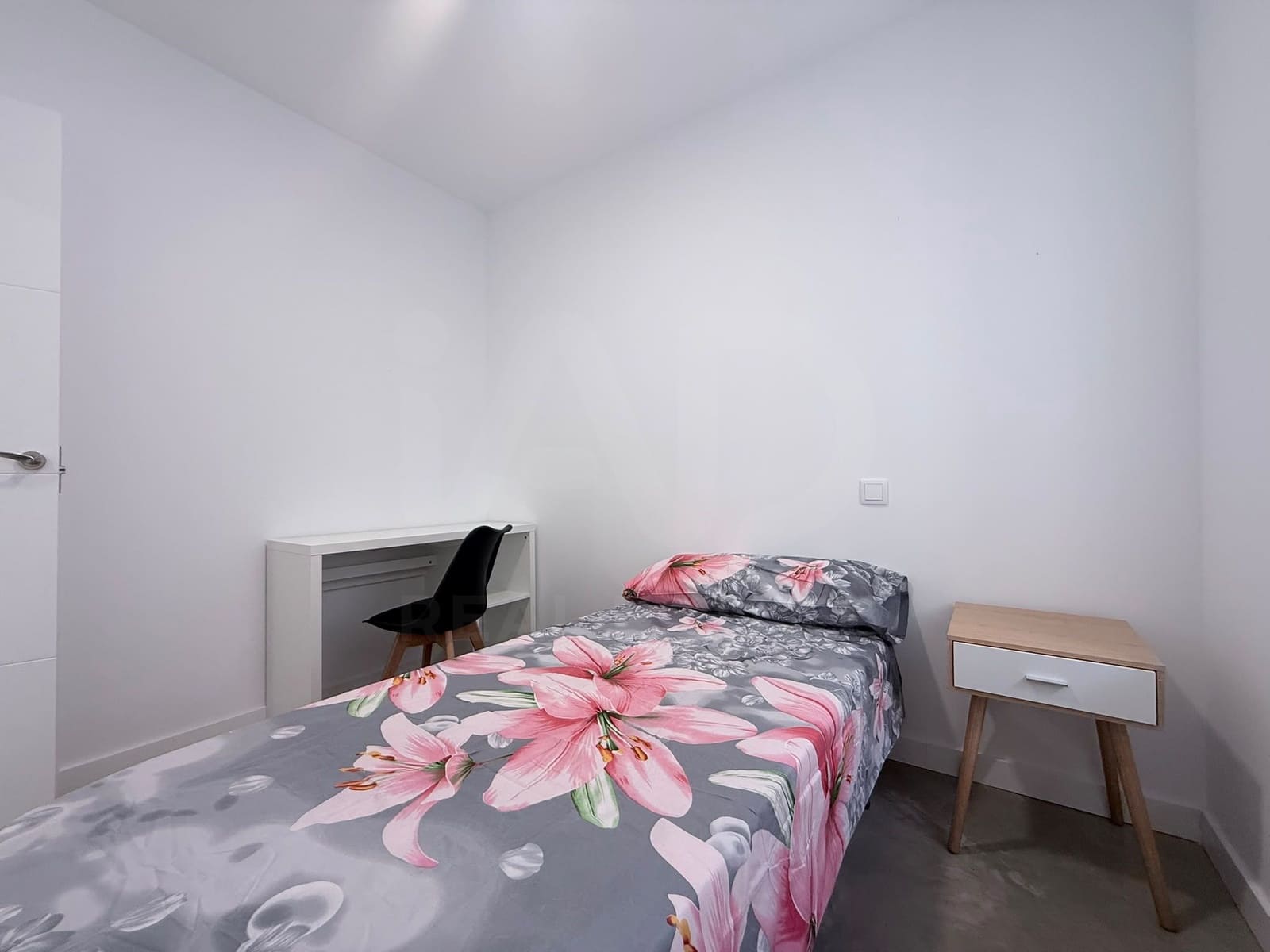 2 sovrum Lägenhet till salu i Madrid stad - 234 000 € (Ref: 9991098)