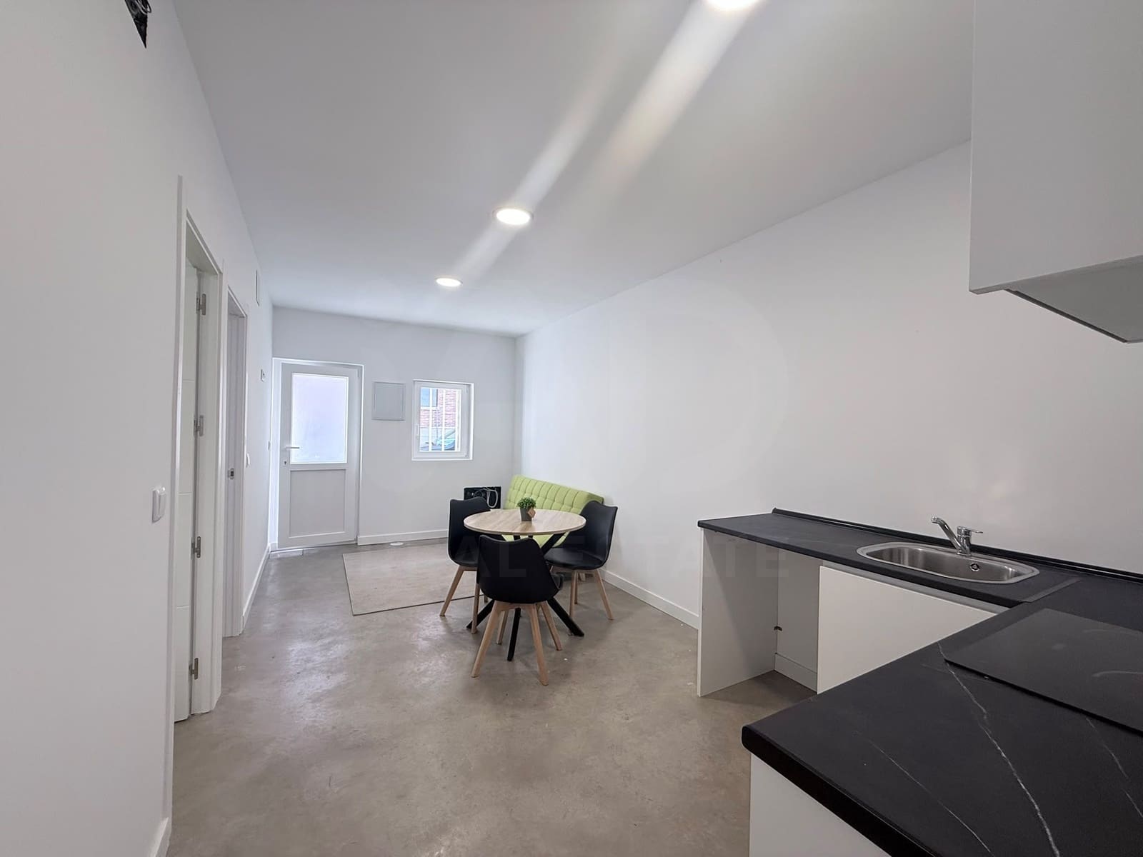2 sovrum Lägenhet till salu i Madrid stad - 234 000 € (Ref: 9991098)