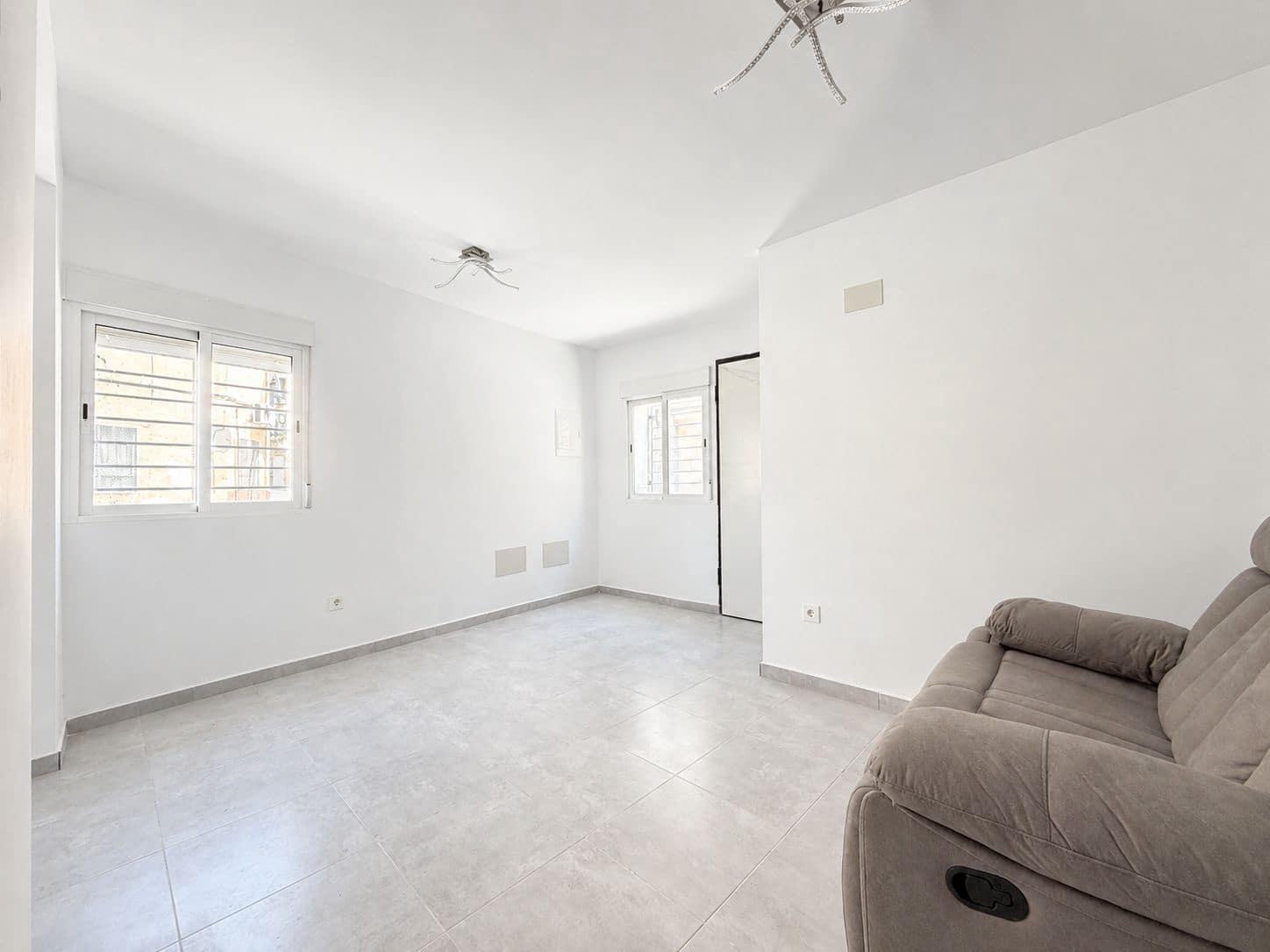 Casa de 5 habitaciones en Abarán en venta con garaje - 189.000 € (Ref: 9991099)