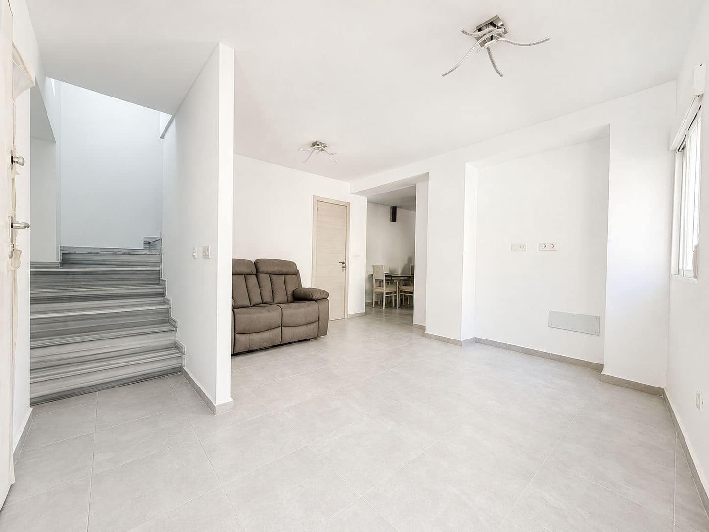 Casa de 5 habitaciones en Abarán en venta con garaje - 189.000 € (Ref: 9991099)