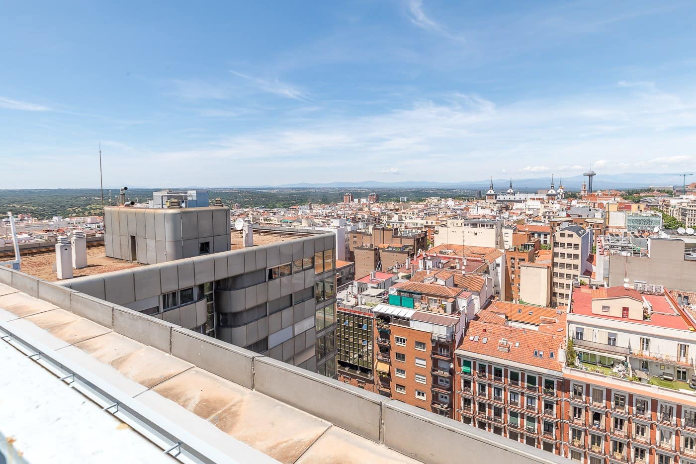 5 soverom Leilighet til salgs i Madrid by med svømmebasseng garasje - € 3 350 000 (Ref: 9991100)
