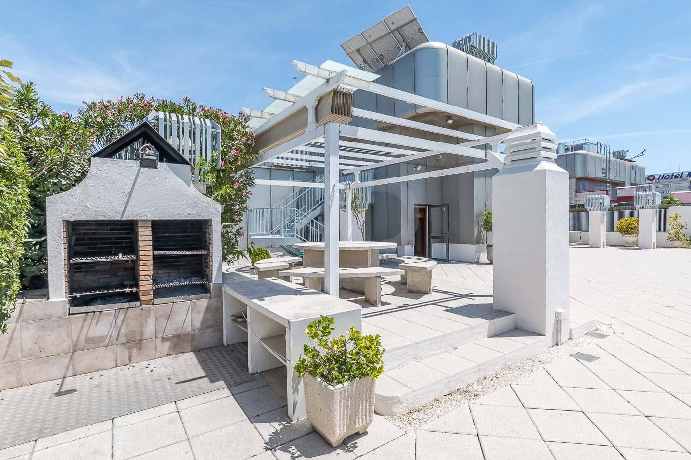 5 soverom Leilighet til salgs i Madrid by med svømmebasseng garasje - € 3 350 000 (Ref: 9991100)