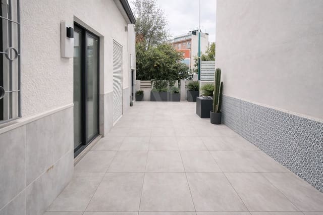 4 bedroom Townhouse for sale in Los Dolores, Murcia city - € 122,000 (Ref: 9991101)