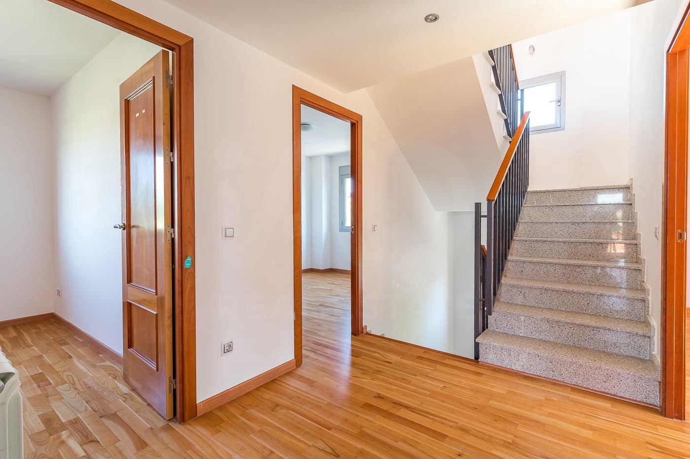 5 slaapkamer Villa te koop in Caceres stad met garage - € 765.000 (Ref: 9991103)