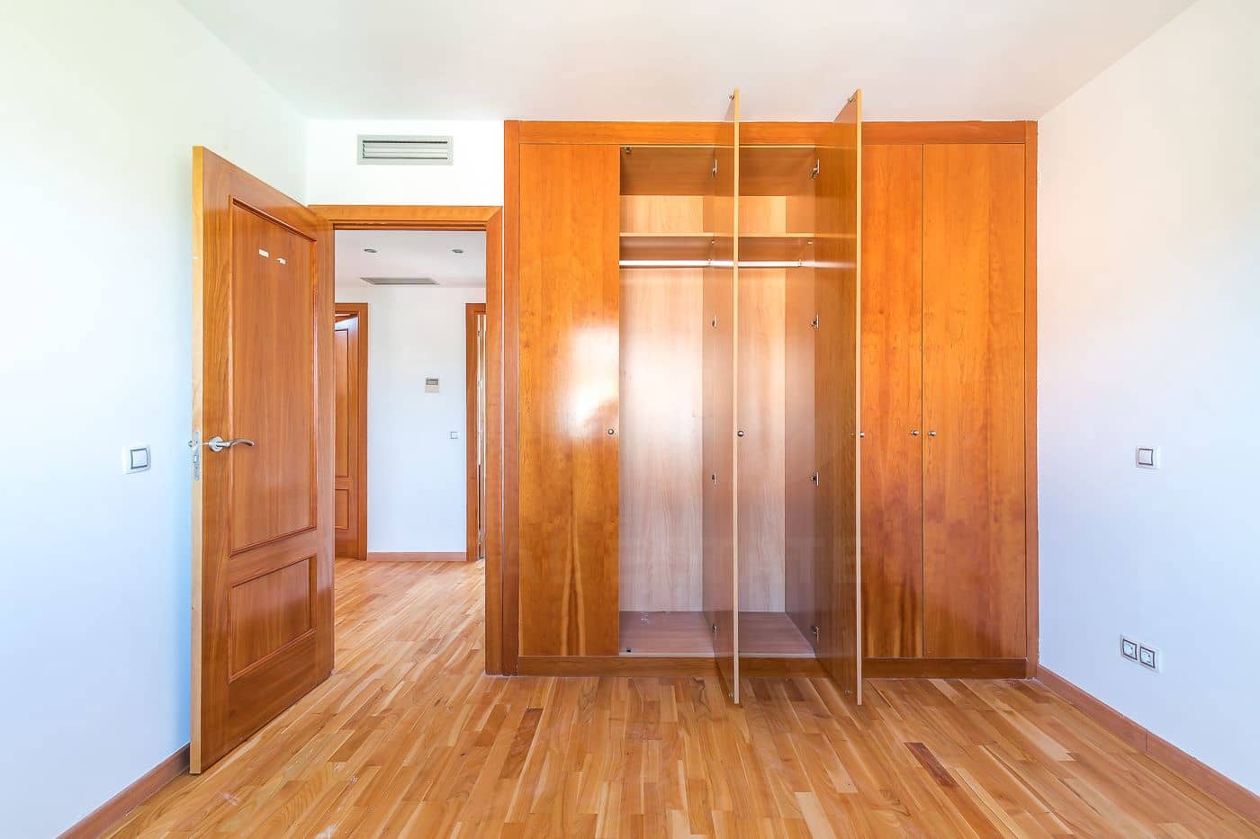 5 slaapkamer Villa te koop in Caceres stad met garage - € 765.000 (Ref: 9991103)