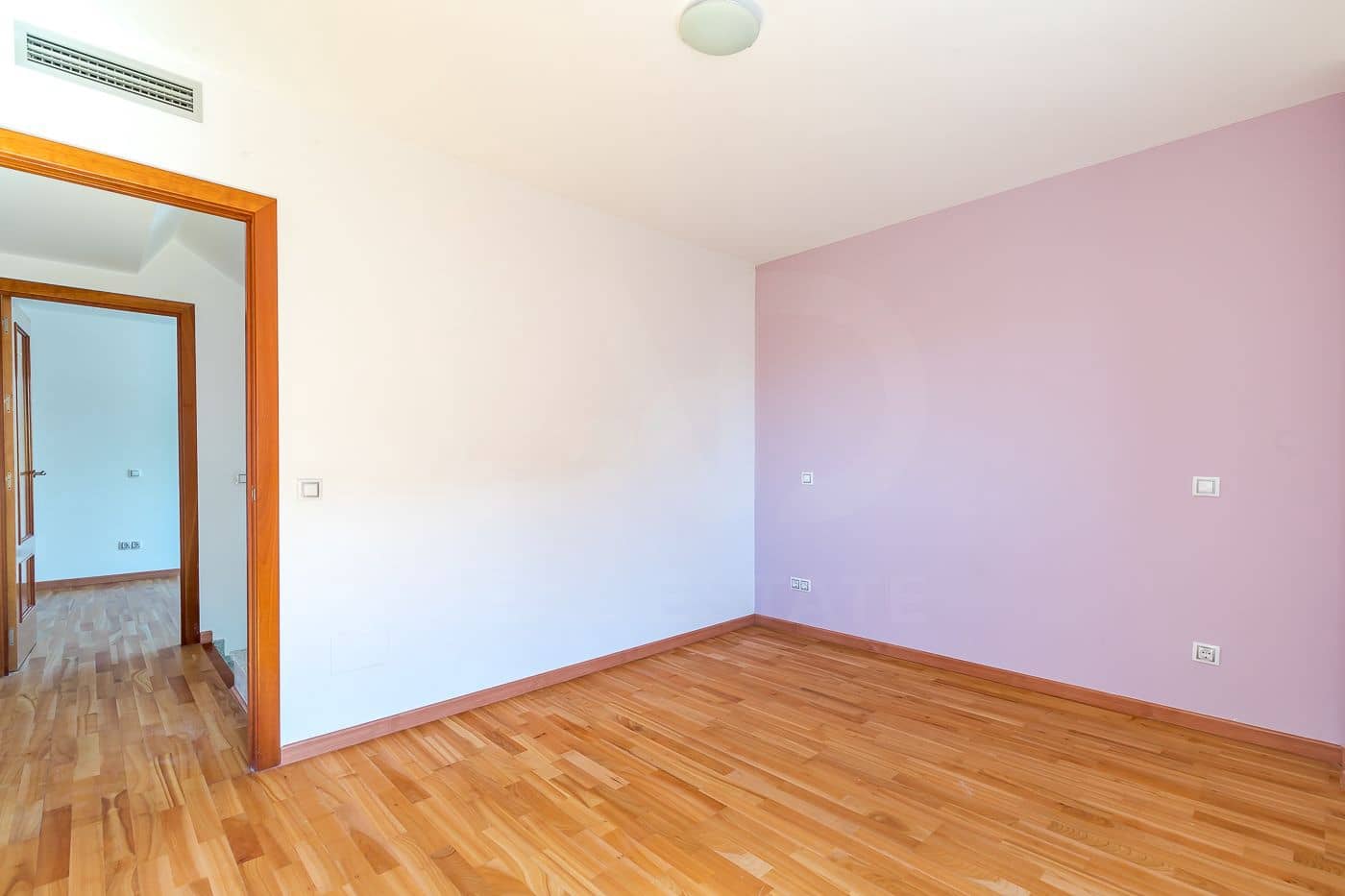 5 slaapkamer Villa te koop in Caceres stad met garage - € 765.000 (Ref: 9991103)