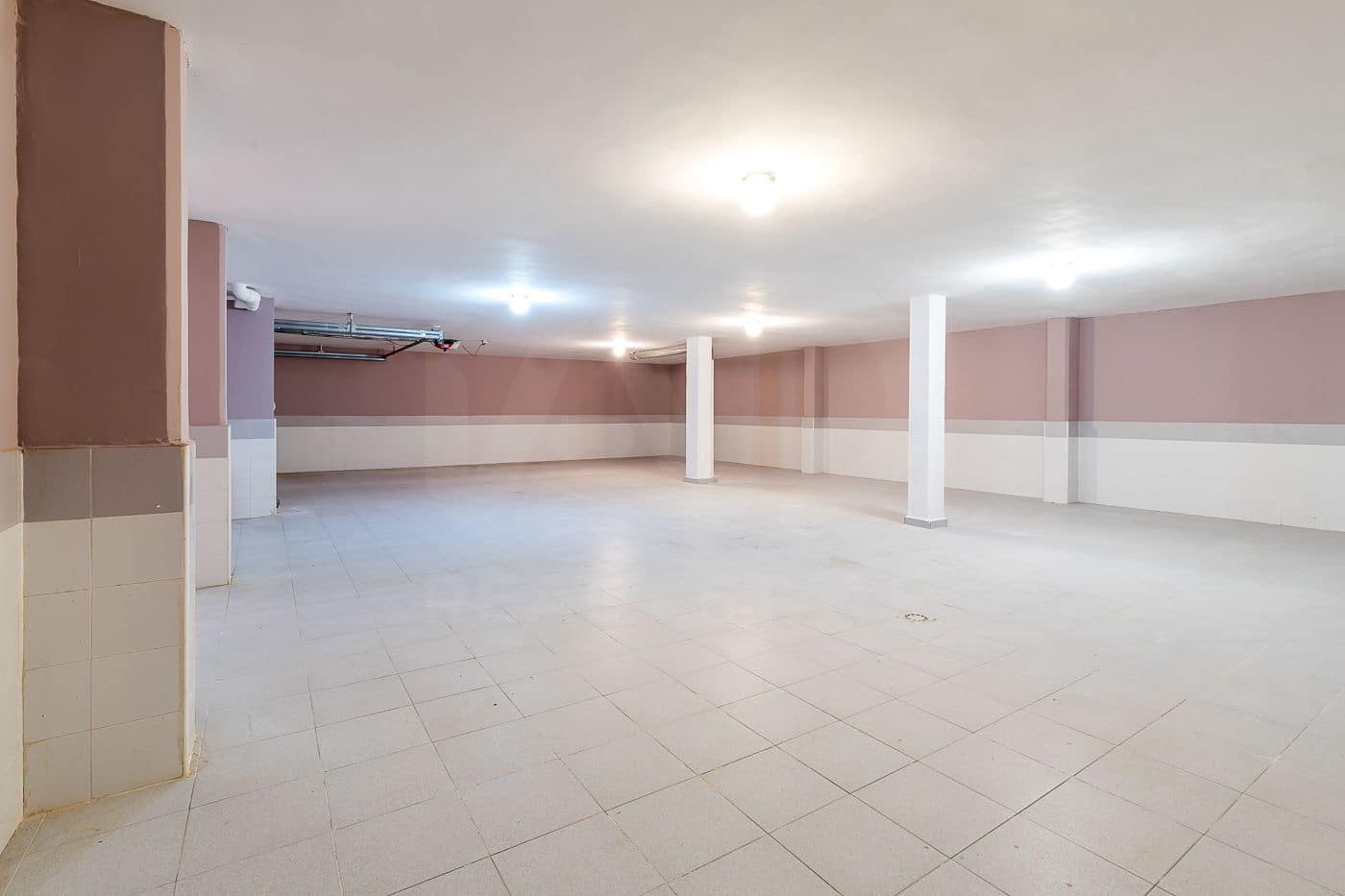 5 slaapkamer Villa te koop in Caceres stad met garage - € 765.000 (Ref: 9991103)