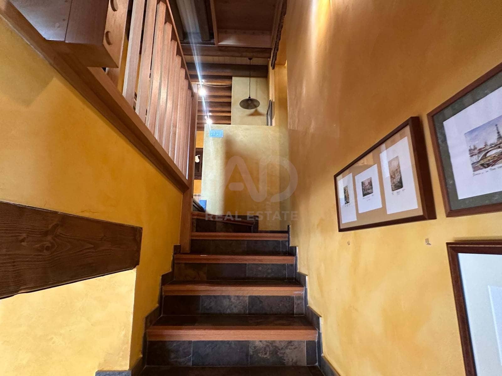 4 soveværelse Byhus til salg i Lleida by - € 799.000 (Ref: 9991104)