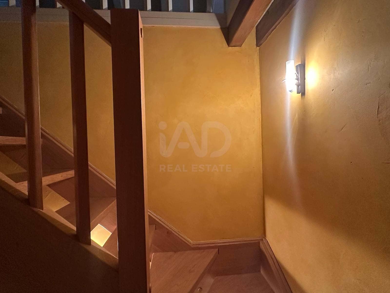 4 soveværelse Byhus til salg i Lleida by - € 799.000 (Ref: 9991104)