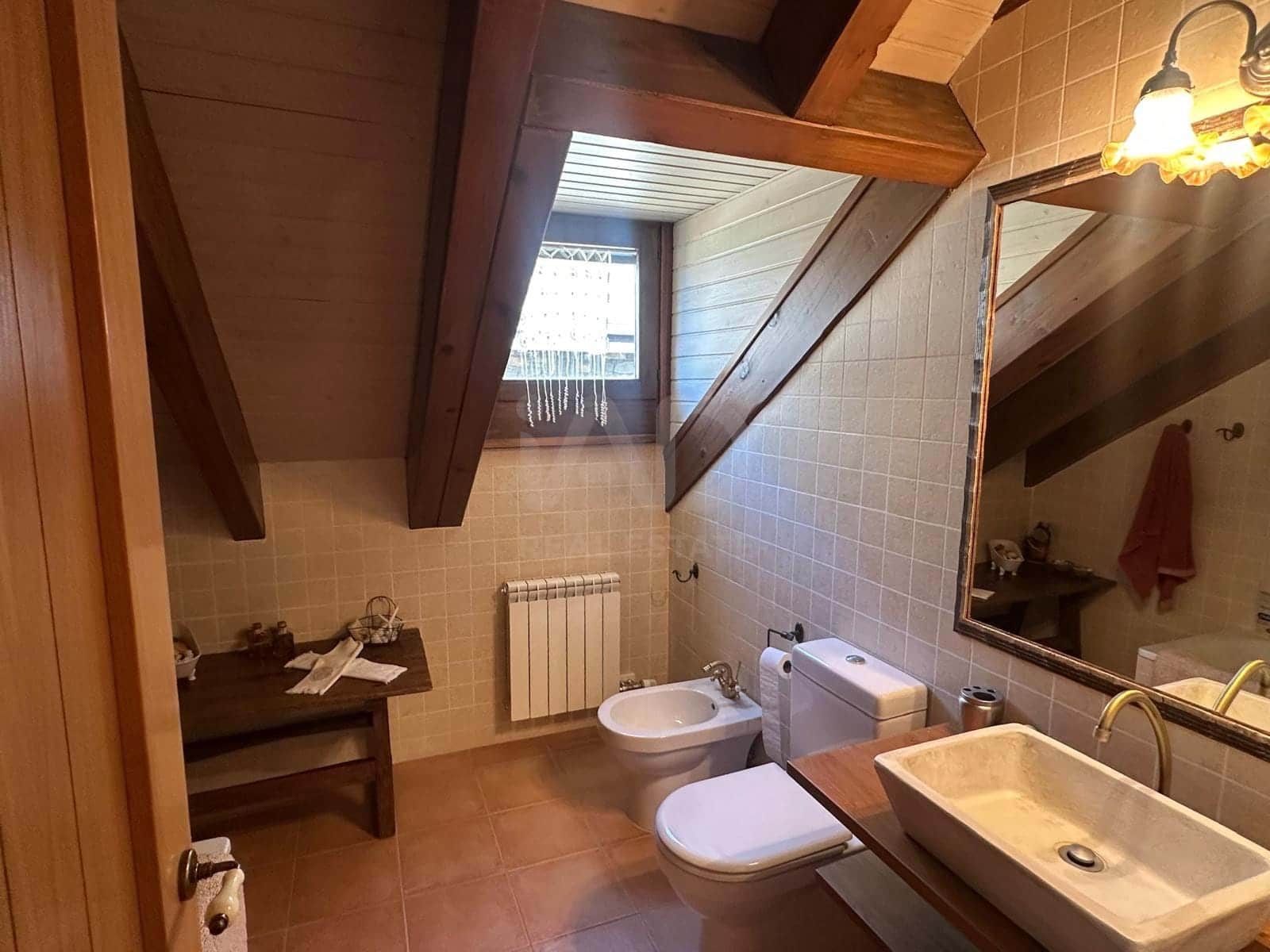 4 soveværelse Byhus til salg i Lleida by - € 799.000 (Ref: 9991104)