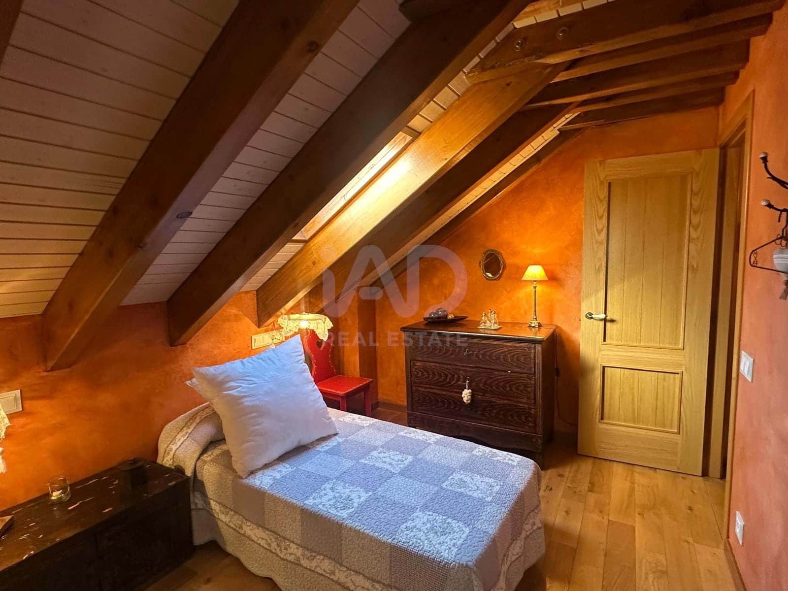 4 soveværelse Byhus til salg i Lleida by - € 799.000 (Ref: 9991104)