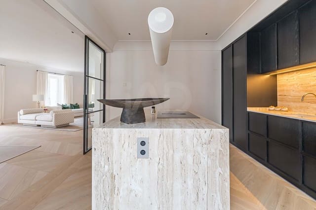 4 soveværelse Lejlighed til salg i Recoletos, Madrid by - € 8.000.000 (Ref: 9991105)