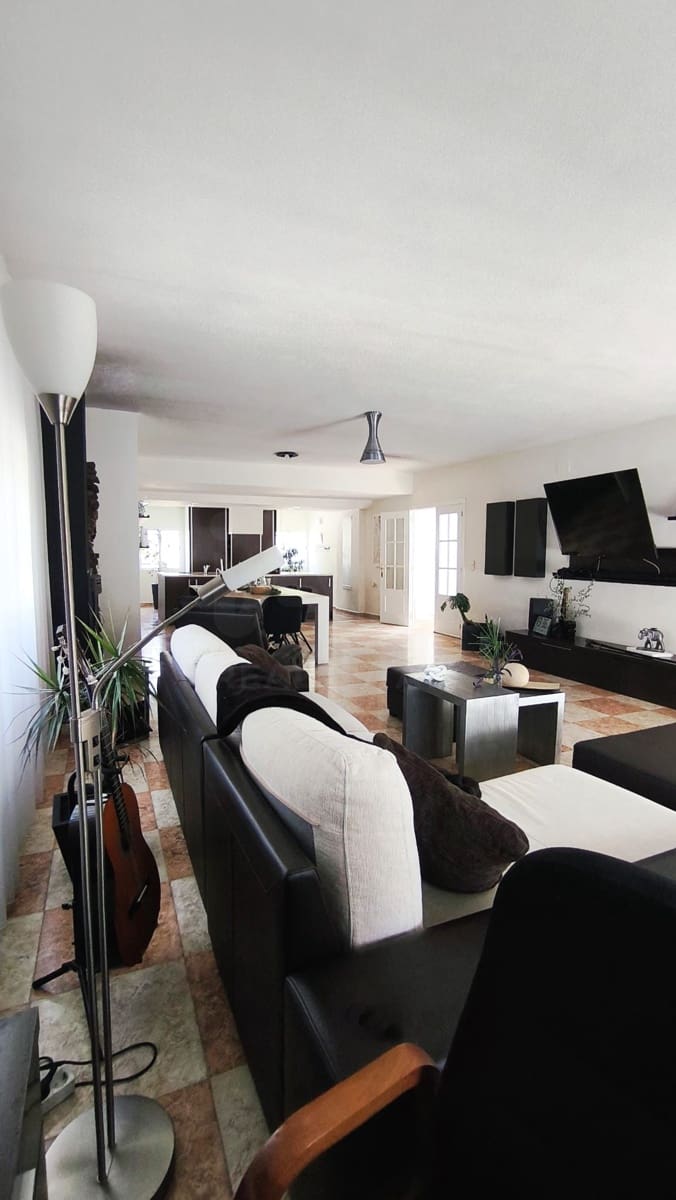 4 sypialnia Dom na sprzedaż w Miasto Madryt z basenem garażem - 399 000 € (Ref: 9991108)
