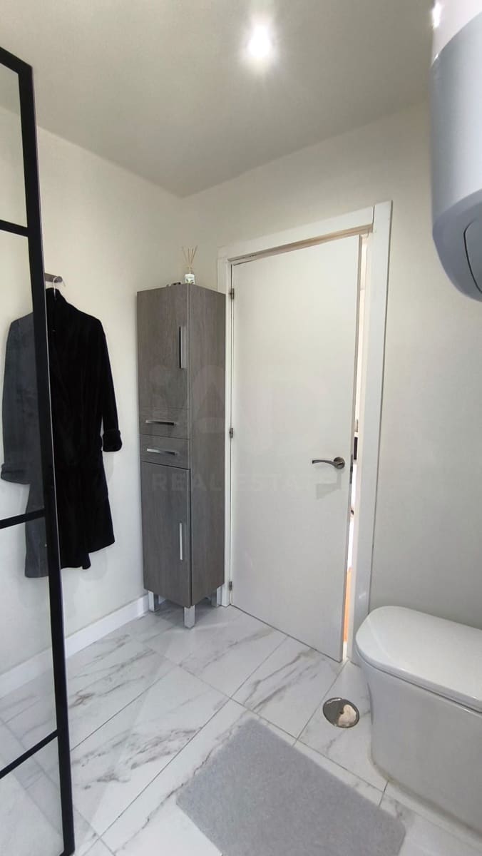 4 sypialnia Dom na sprzedaż w Miasto Madryt z basenem garażem - 399 000 € (Ref: 9991108)