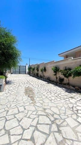4 camera da letto Casa in vendita in Madrid città con piscina garage - 399.000 € (Rif: 9991108)