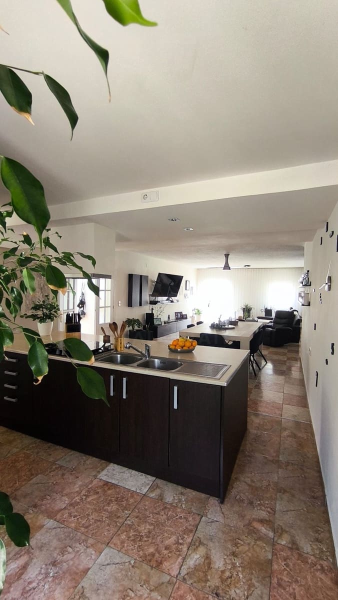 4 sypialnia Dom na sprzedaż w Miasto Madryt z basenem garażem - 399 000 € (Ref: 9991108)