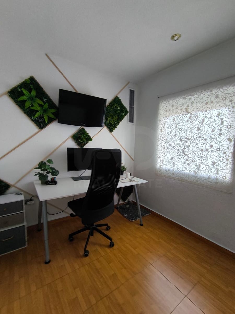 4 sypialnia Dom na sprzedaż w Miasto Madryt z basenem garażem - 399 000 € (Ref: 9991108)