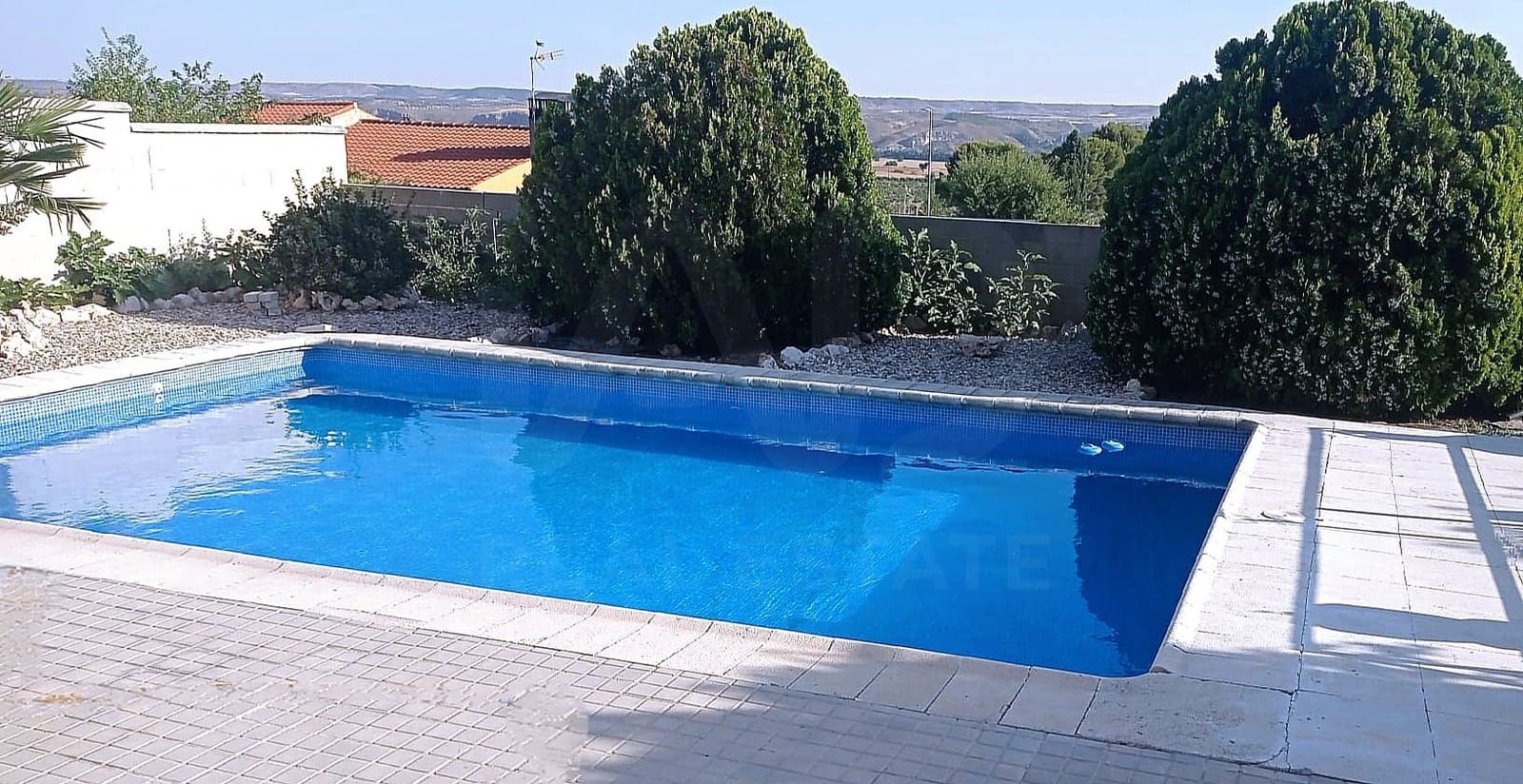 4 sypialnia Dom na sprzedaż w Miasto Madryt z basenem garażem - 399 000 € (Ref: 9991108)