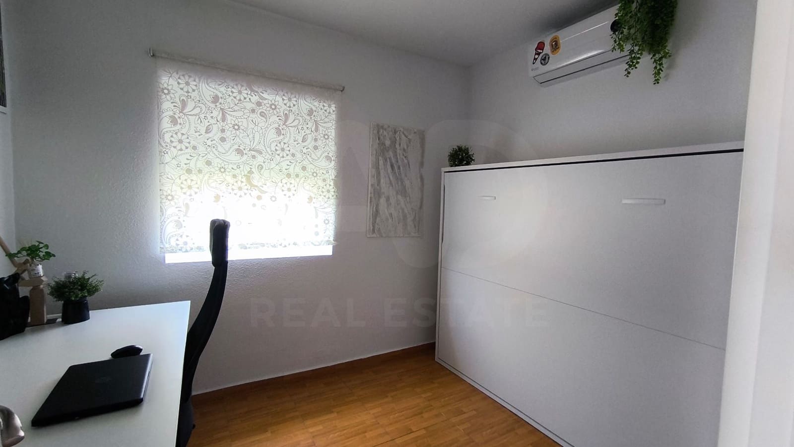 4 sypialnia Dom na sprzedaż w Miasto Madryt z basenem garażem - 399 000 € (Ref: 9991108)