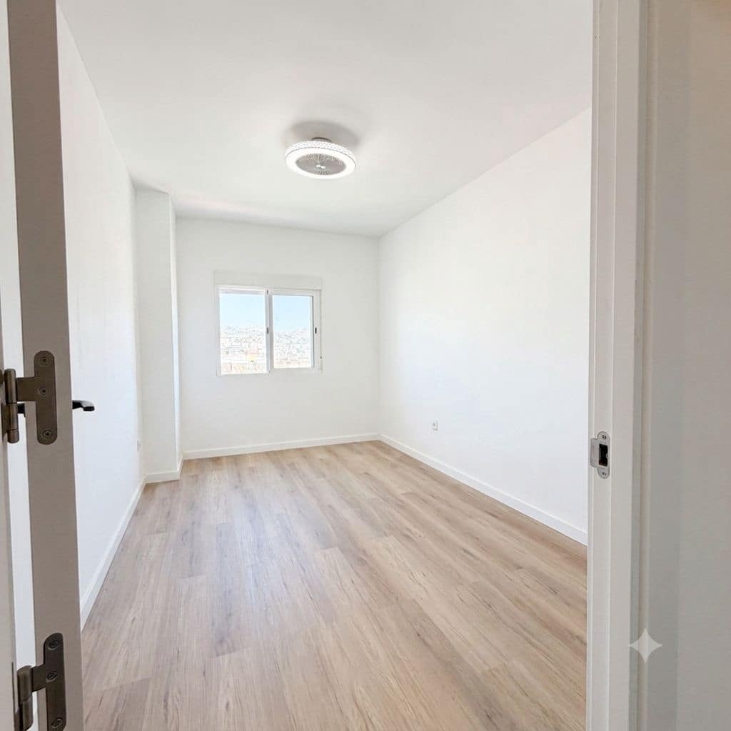 3 slaapkamer Appartement te koop in Malaga stad - € 399.000 (Ref: 9991109)