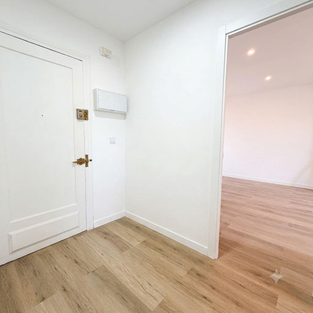 3 slaapkamer Appartement te koop in Malaga stad - € 399.000 (Ref: 9991109)