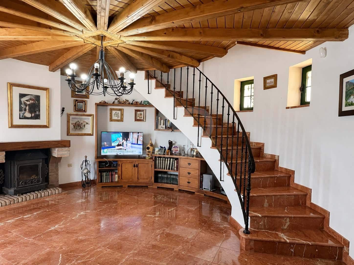 6 soverom Hus til salgs i Velez-Malaga med svømmebasseng garasje - € 835 000 (Ref: 9991110)