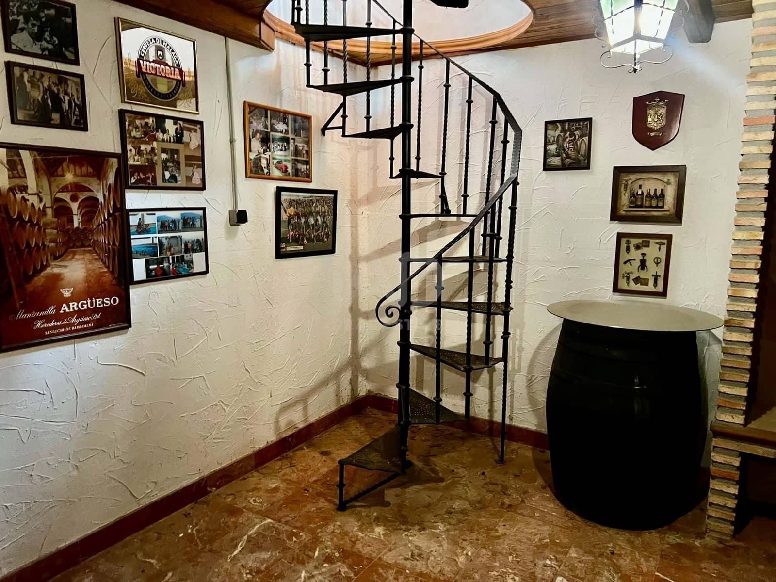 6 soverom Hus til salgs i Velez-Malaga med svømmebasseng garasje - € 835 000 (Ref: 9991110)