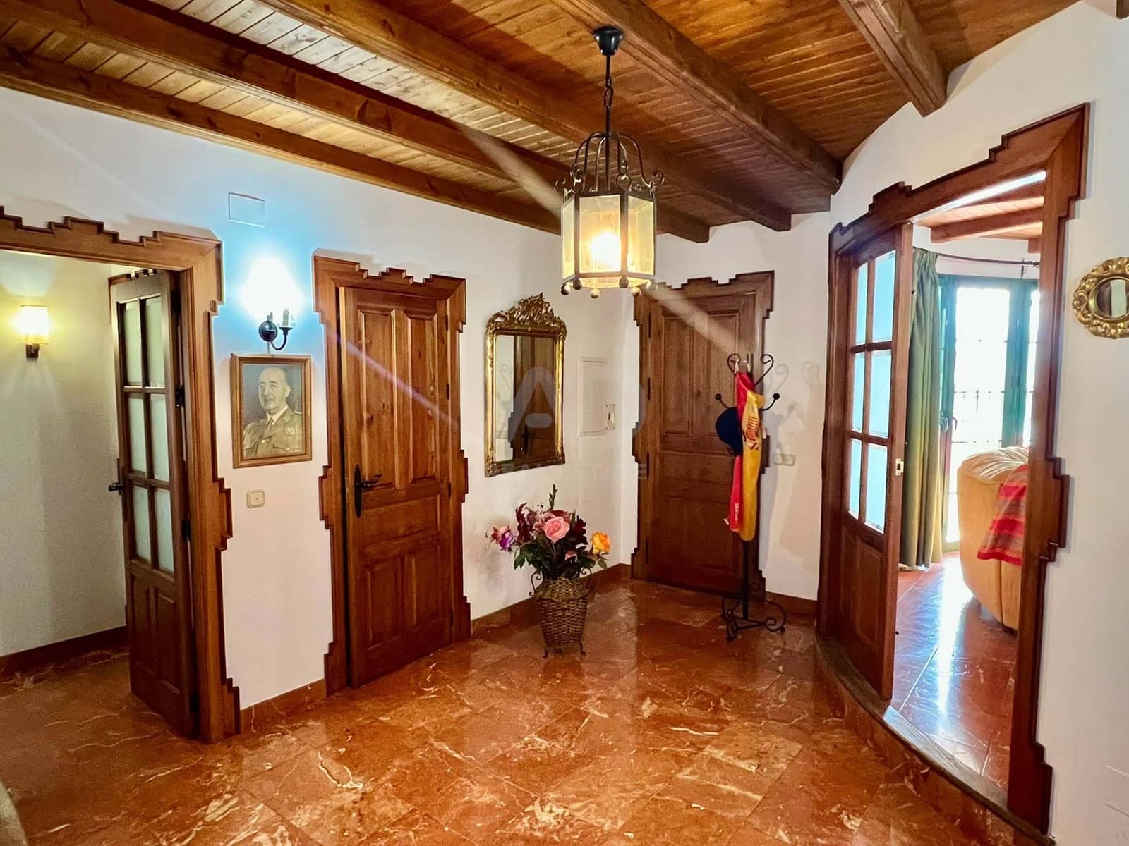 6 soverom Hus til salgs i Velez-Malaga med svømmebasseng garasje - € 835 000 (Ref: 9991110)