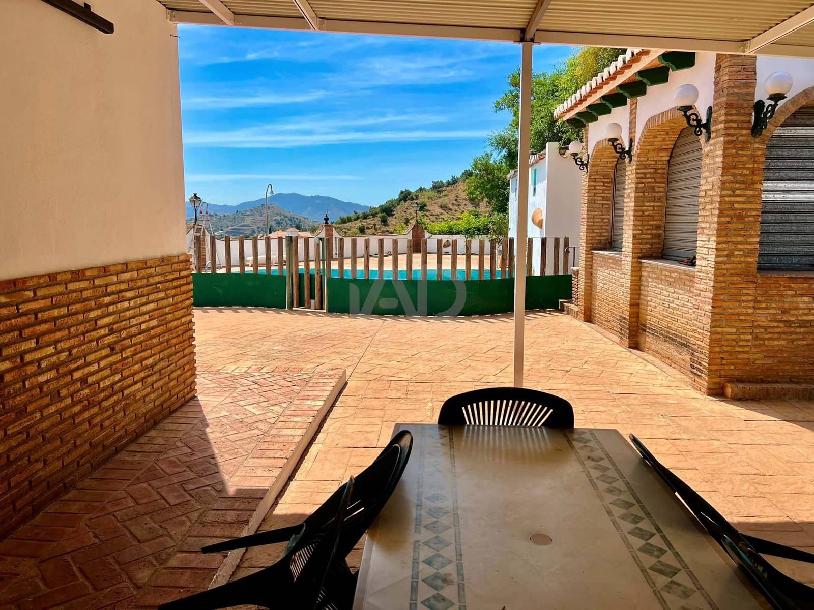 6 soverom Hus til salgs i Velez-Malaga med svømmebasseng garasje - € 835 000 (Ref: 9991110)