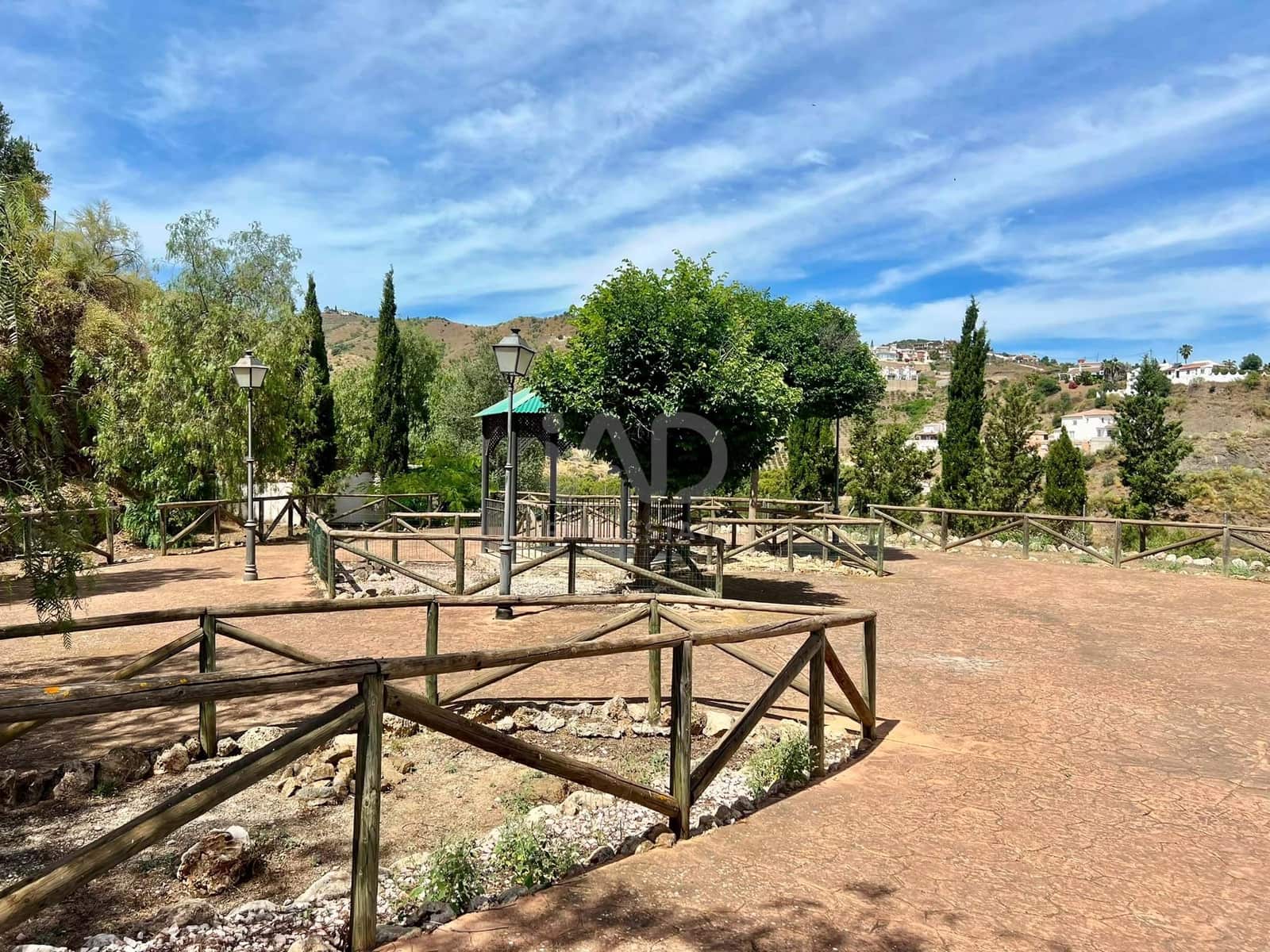 6 soverom Hus til salgs i Velez-Malaga med svømmebasseng garasje - € 835 000 (Ref: 9991110)