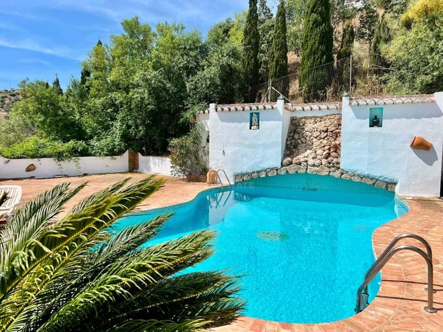 6 soverom Hus til salgs i Vélez-Málaga med svømmebasseng garasje - € 835 000 (Ref: 9991110)