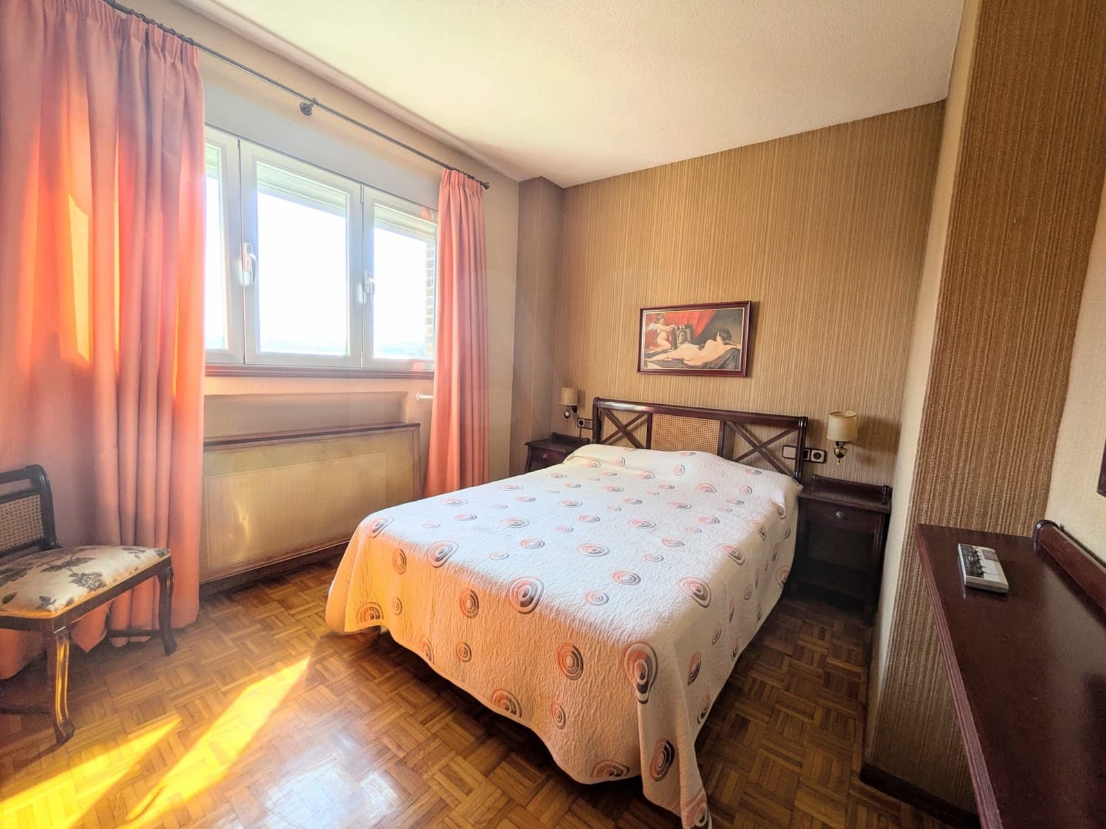 3 soveværelse Lejlighed til salg i Madrid by med swimmingpool garage - € 725.000 (Ref: 9991111)