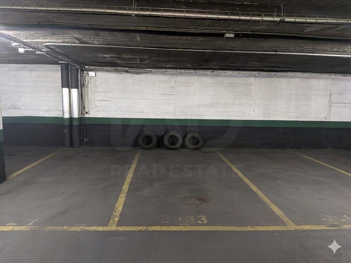 3 soveværelse Lejlighed til salg i Madrid by med swimmingpool garage - € 725.000 (Ref: 9991111)