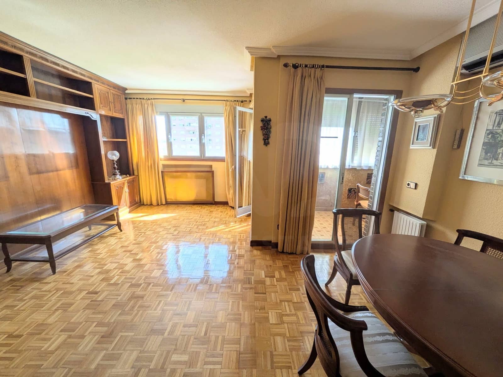3 soveværelse Lejlighed til salg i Madrid by med swimmingpool garage - € 725.000 (Ref: 9991111)