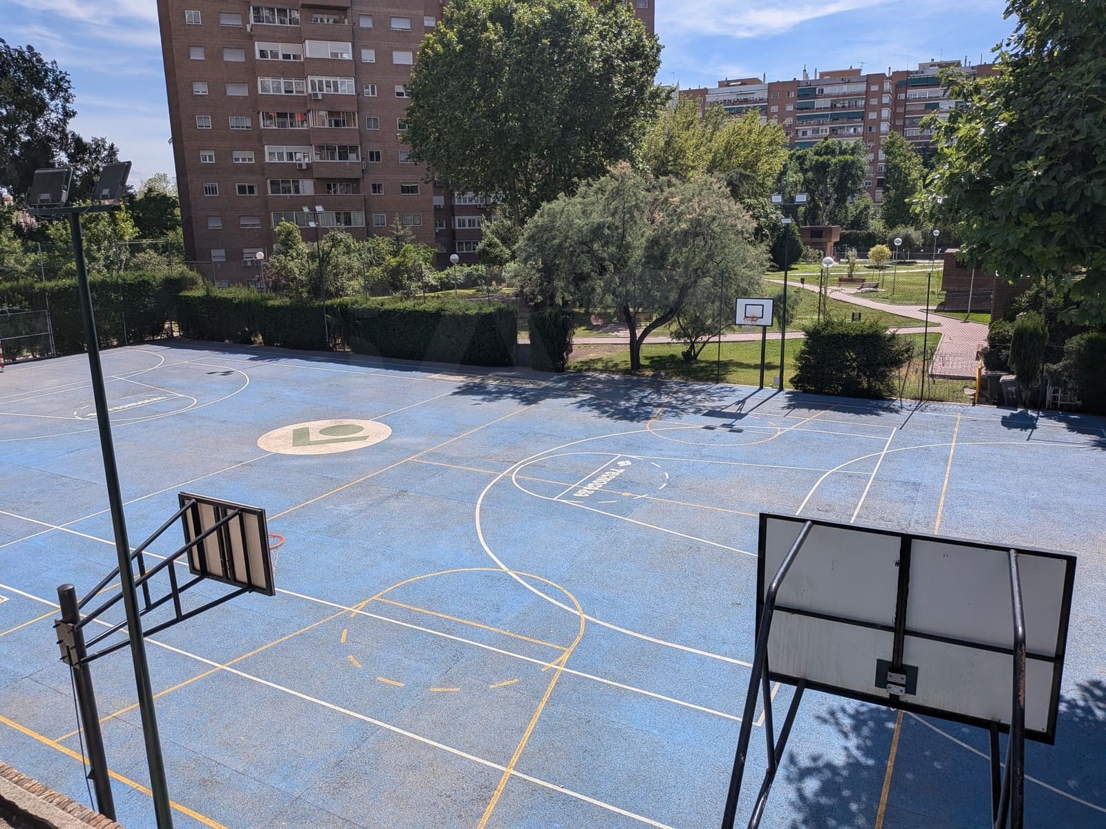3 soveværelse Lejlighed til salg i Madrid by med swimmingpool garage - € 725.000 (Ref: 9991111)
