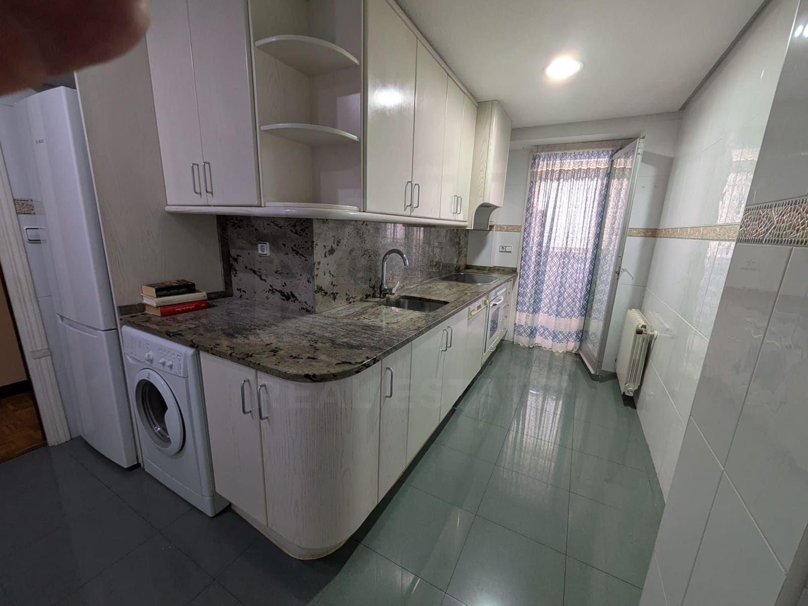 3 soveværelse Lejlighed til salg i Madrid by med swimmingpool garage - € 725.000 (Ref: 9991111)