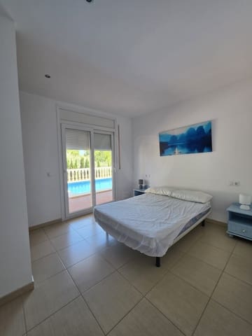 Casa de 4 habitaciones en L'Ametlla de Mar en venta con piscina - 385.000 € (Ref: 9991113)