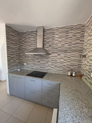 Casa de 4 habitaciones en L'Ametlla de Mar en venta con piscina - 385.000 € (Ref: 9991113)