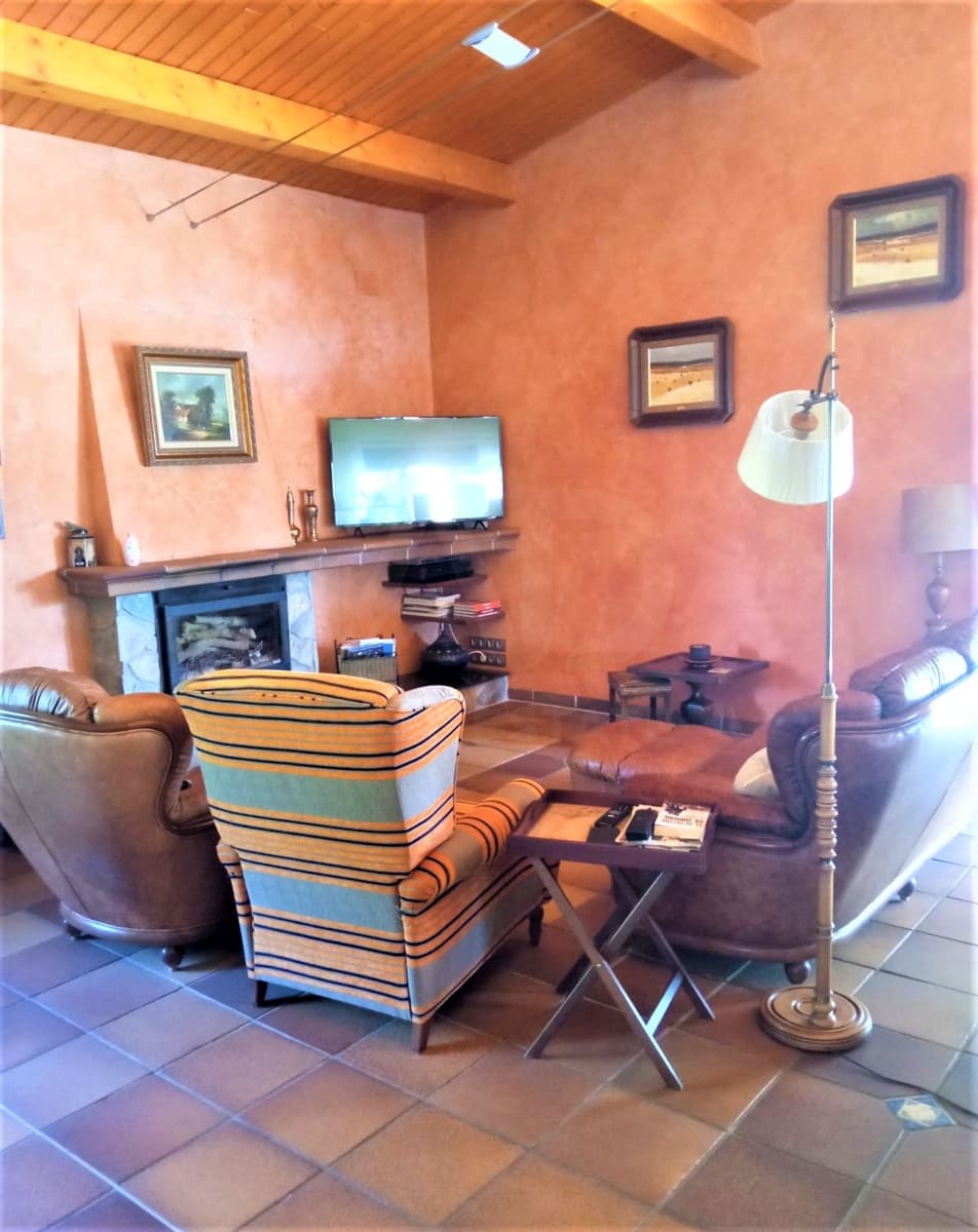 5 soverom Hus til salgs i Mora d'Ebre med svømmebasseng garasje - € 475 000 (Ref: 9991115)