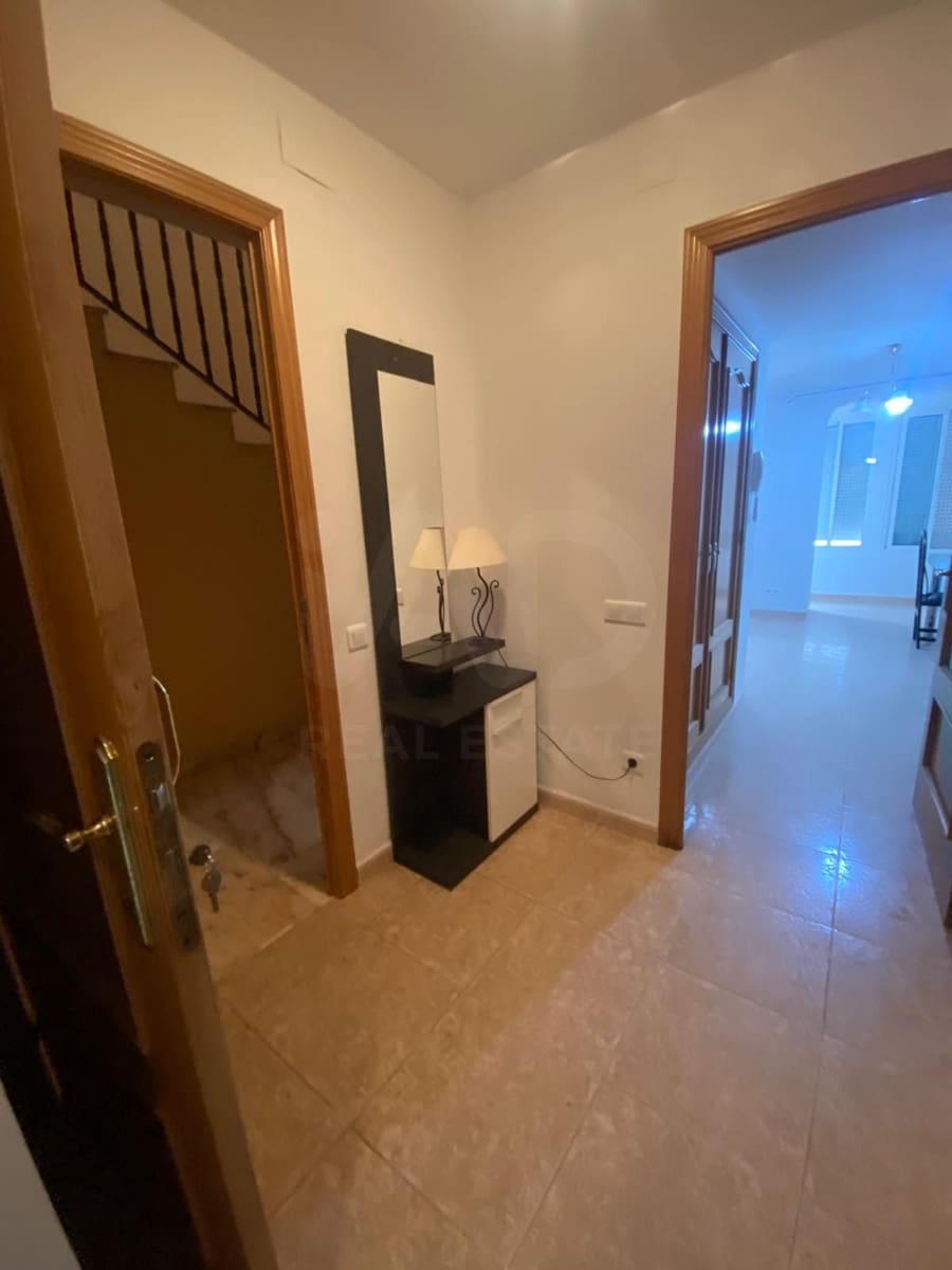 Erhverv til salg i Tarragona by - € 200.000 (Ref: 9991116)