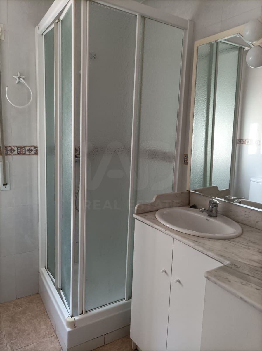 Erhverv til salg i Tarragona by - € 200.000 (Ref: 9991116)