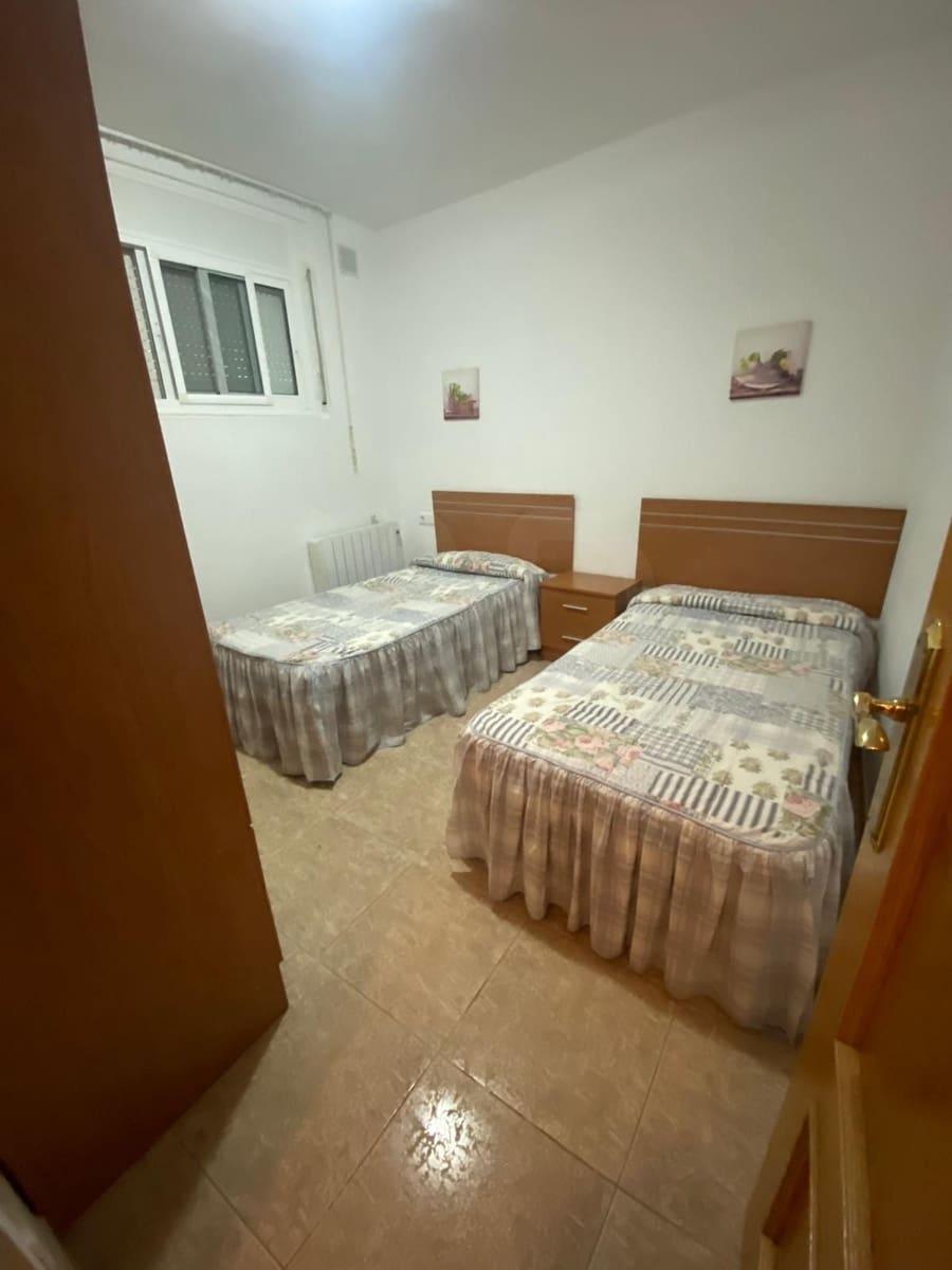 Erhverv til salg i Tarragona by - € 200.000 (Ref: 9991116)